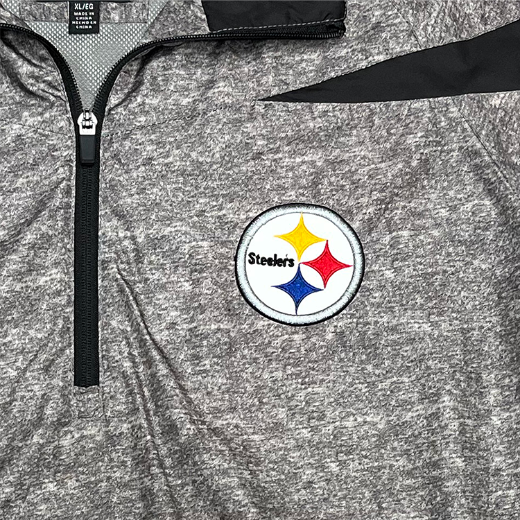 G-III Pittsburgh Steelers Quarter Zip Lined Windbreaker Pullover